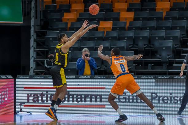 尽快续约 尽快续约